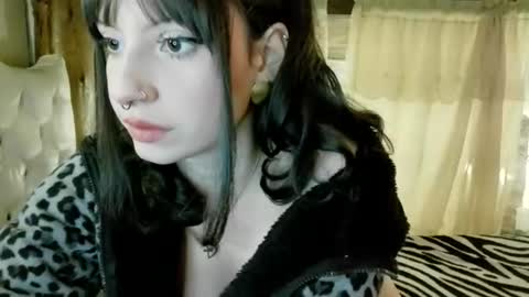 lia_whitexx online show from August 5, 2:18 am