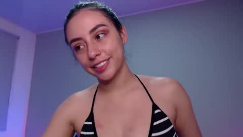   lia  online show from October 5, 3:44 am