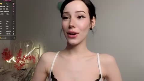 Lia  online show from July 2, 8:53 am