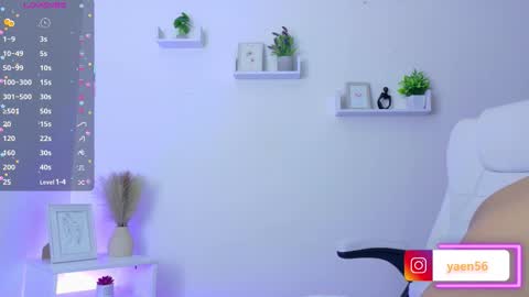 liah__19 online show from January 6, 12:25 am