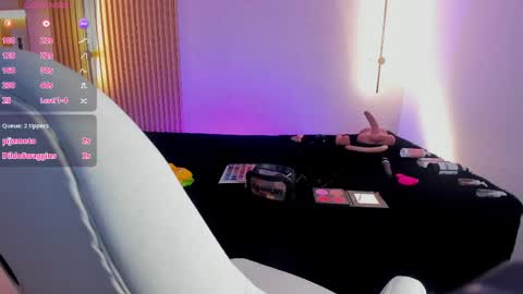 Liah online show from April 11, 7:17 pm