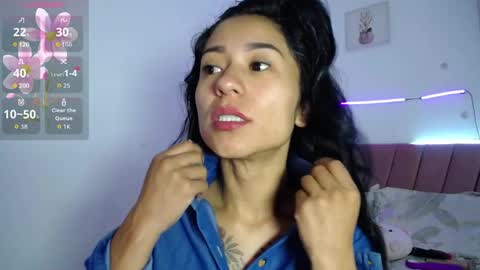 liahdiaz_ online show from May 30, 2:15 pm