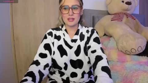 Lia  online show from September 21, 1:48 am