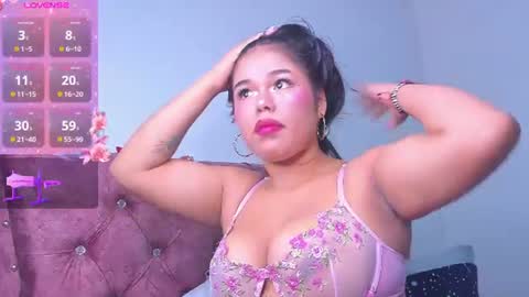 liana_hott online show from July 8, 6:21 pm