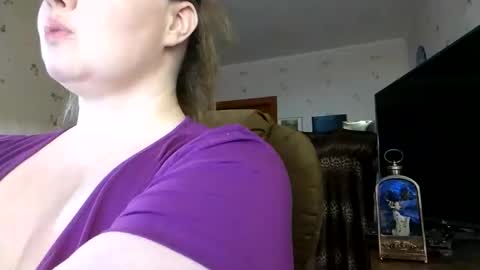 liaorgel online show from March 30, 7:13 pm