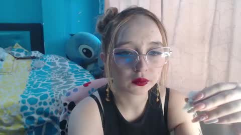 Lia Roberts online show from February 3, 12:03 pm