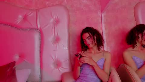 liarosh_ online show from February 20, 4:22 am