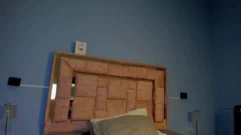 licky_lov online show from September 12, 3:51 am