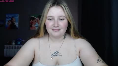 light_lunaa online show from September 29, 7:02 am