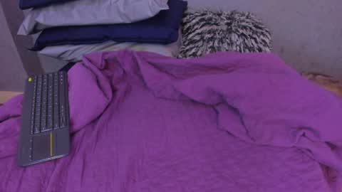 Miia online show from April 11, 7:06 pm