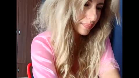 Mia                   Onlyfans link -  online show from April 10, 6:41 am