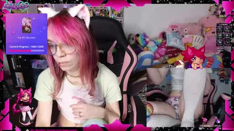 LikeMyAshe online show from March 24, 10:20 am