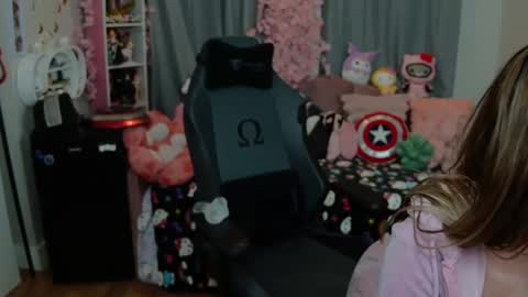 Lil Bunny online show from February 24, 1:11 am