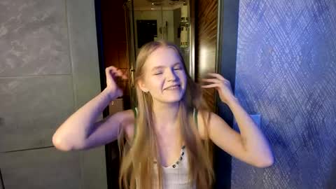 Erica online show from April 8, 11:23 am