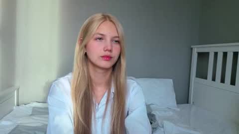 Emma online show from October 1, 10:42 am