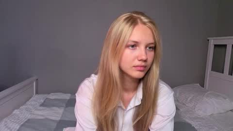 Emma online show from October 2, 10:53 am