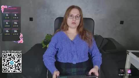 lila_pitt online show from September 25, 8:17 pm