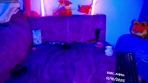 Jen online show from October 11, 1:14 pm