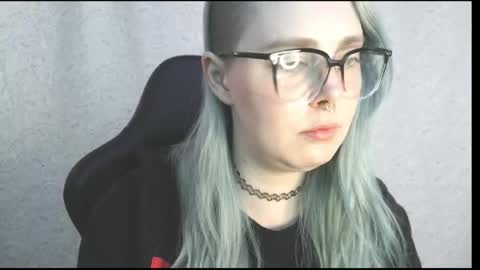 emily ryanson online show from June 1, 8:10 pm