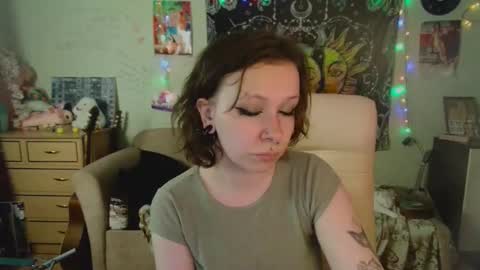 Lil online show from October 2, 2:33 pm