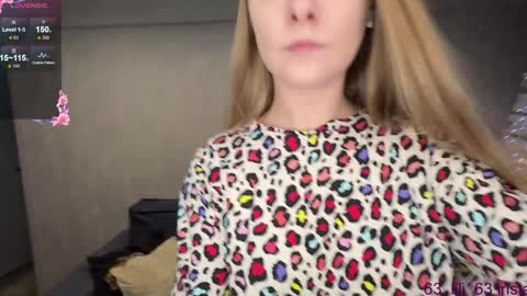 Lili online show from December 22, 8:28 am