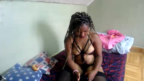 liliah online show from February 5, 11:34 am