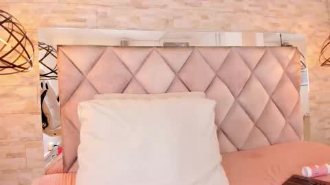 LILIAN  online show from February 28, 8:30 pm