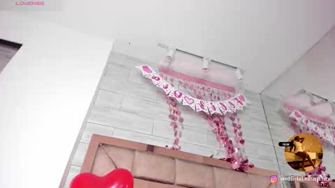 LILIAN  online show from February 14, 7:27 pm