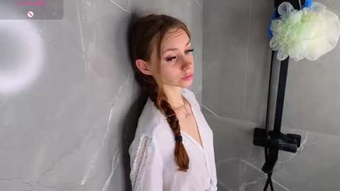 Hi I am Luna online show from February 6, 3:15 pm