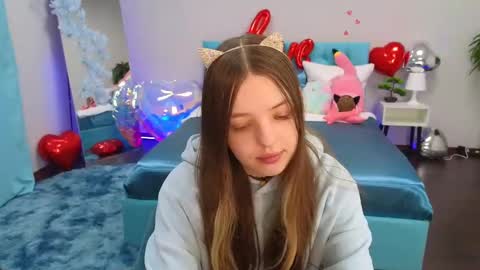 Lili Bakery online show from February 9, 11:04 pm