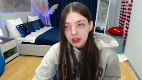 Lili Bakery online show from February 24, 11:41 pm