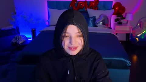 Lili Bakery online show from February 17, 11:33 pm