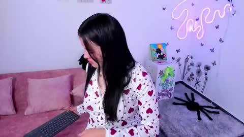 Lilie  online show from December 22, 5:27 pm