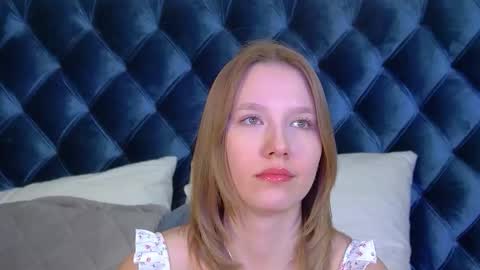 LiliLinn online show from February 27, 6:13 am