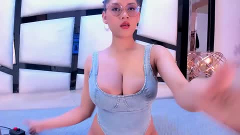    online show from September 28, 2:00 pm