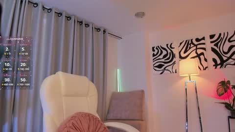 Lili  online show from January 27, 8:39 pm