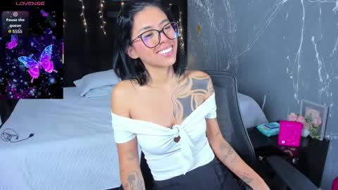 Lilith luxorr online show from December 5, 2:29 pm