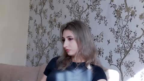 lilithmoonx_ online show from April 24, 2:31 pm