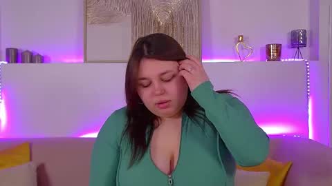 LillianHaig online show from March 8, 6:46 pm