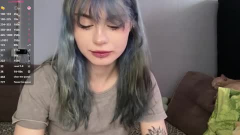 Amelia online show from April 9, 11:48 am