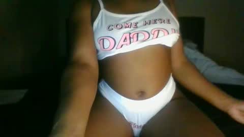 lilmincoco online show from March 8, 7:35 am