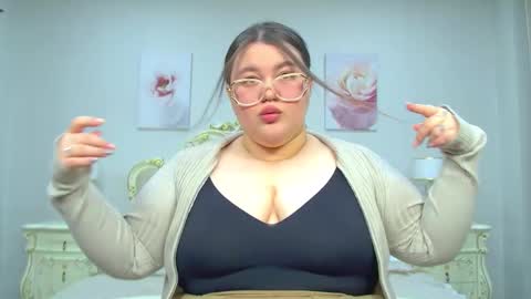 LiloLewins online show from January 15, 6:54 am