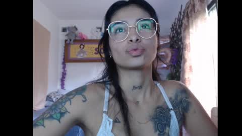 lil palacio online show from December 10, 6:06 pm