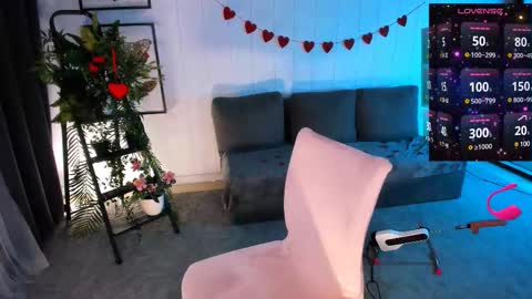 lily_dallass online show from February 13, 11:15 pm
