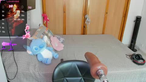   online show from April 14, 5:46 pm