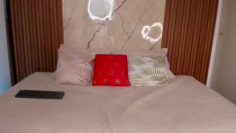 lily_hiill online show from January 12, 6:46 pm