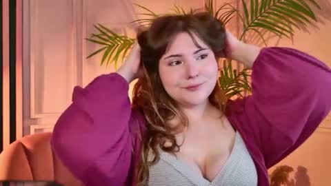 Lily  online show from July 21, 6:03 am