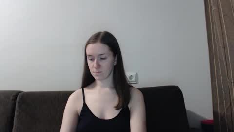 lily_love_x online show from January 17, 9:33 pm