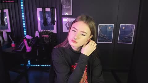 Lily online show from January 14, 8:41 am