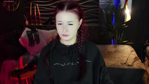 Lily online show from October 22, 7:46 am